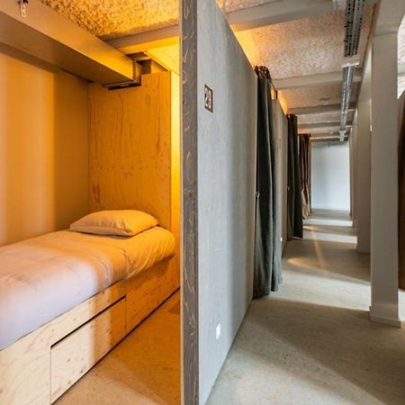 זוולה Hostel Het Archief מראה חיצוני תמונה