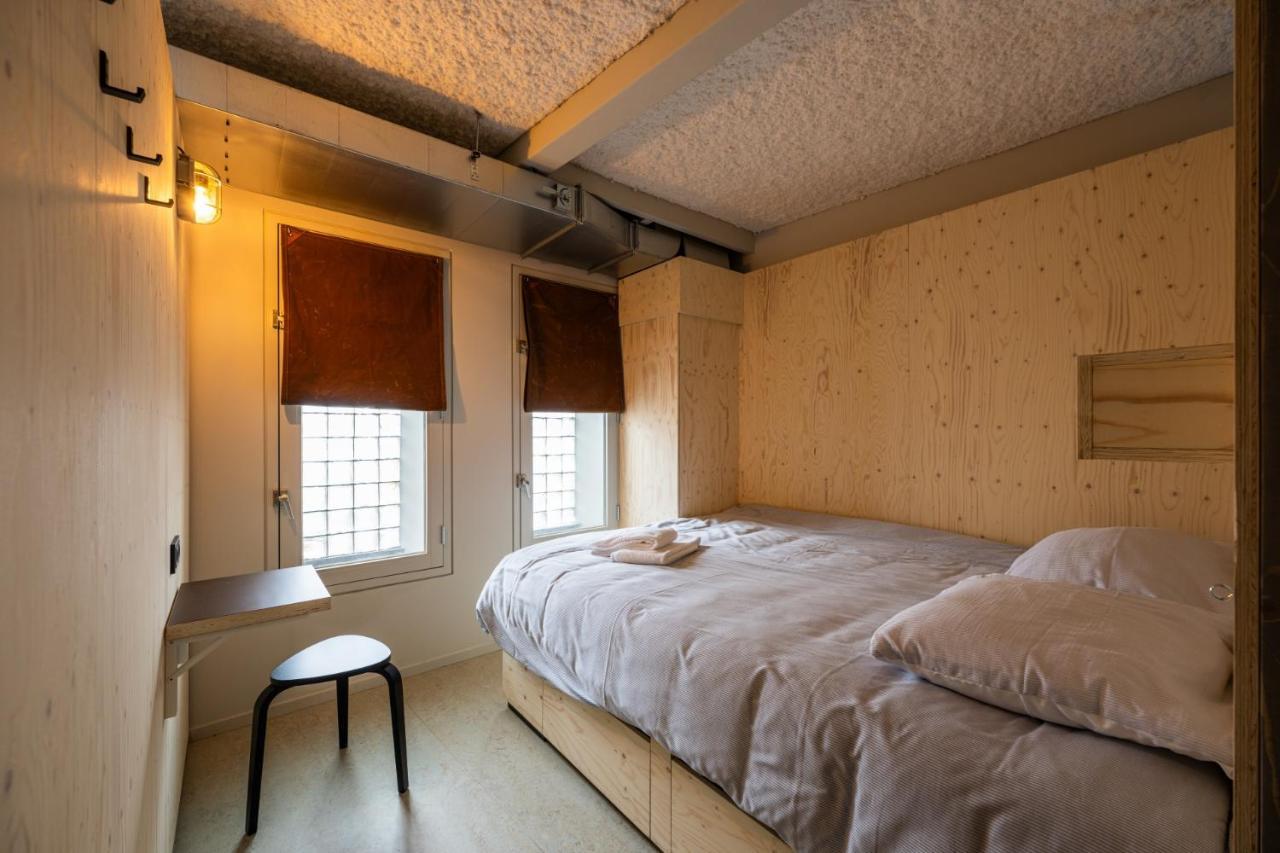 זוולה Hostel Het Archief מראה חיצוני תמונה