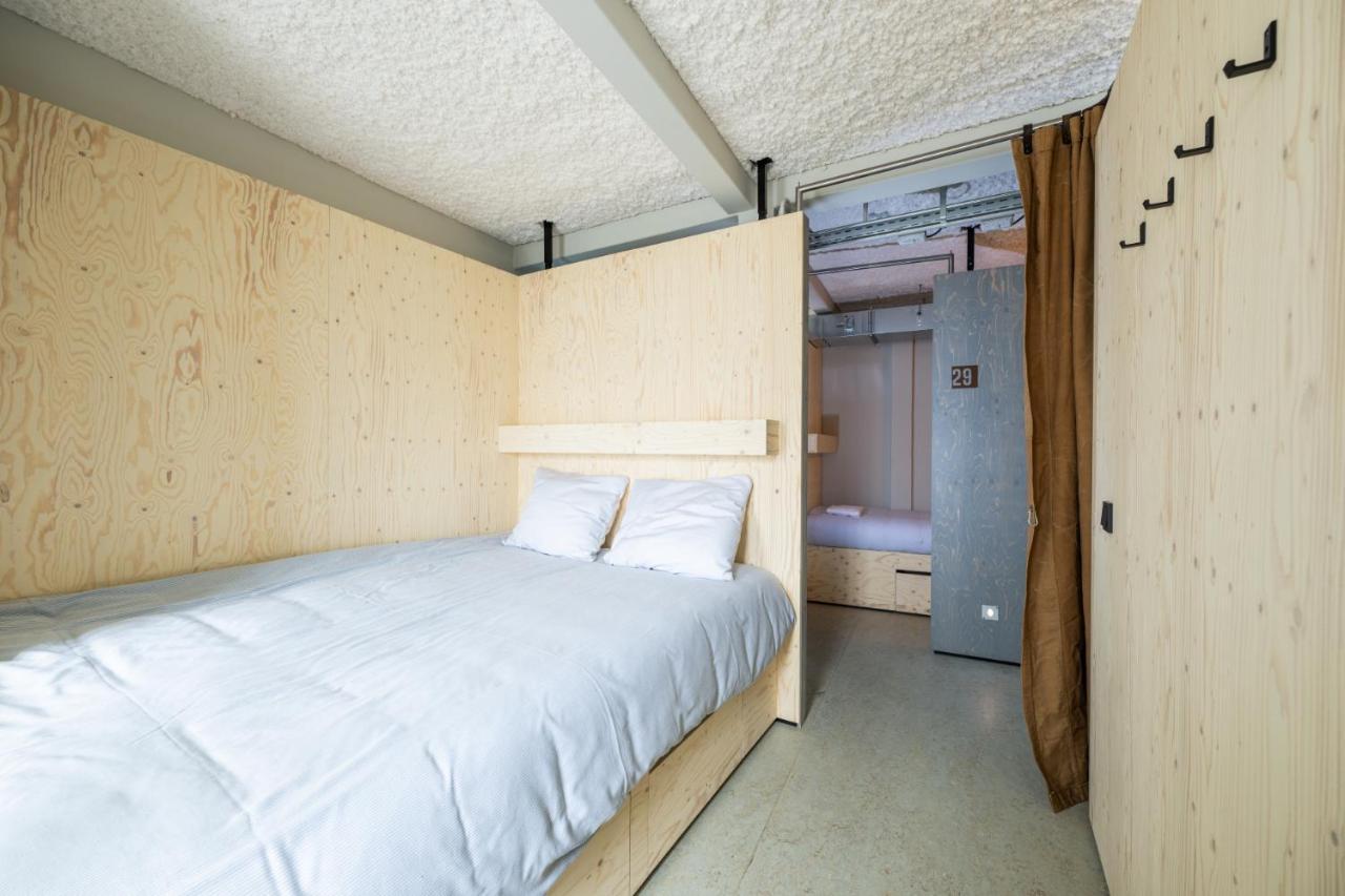 זוולה Hostel Het Archief מראה חיצוני תמונה