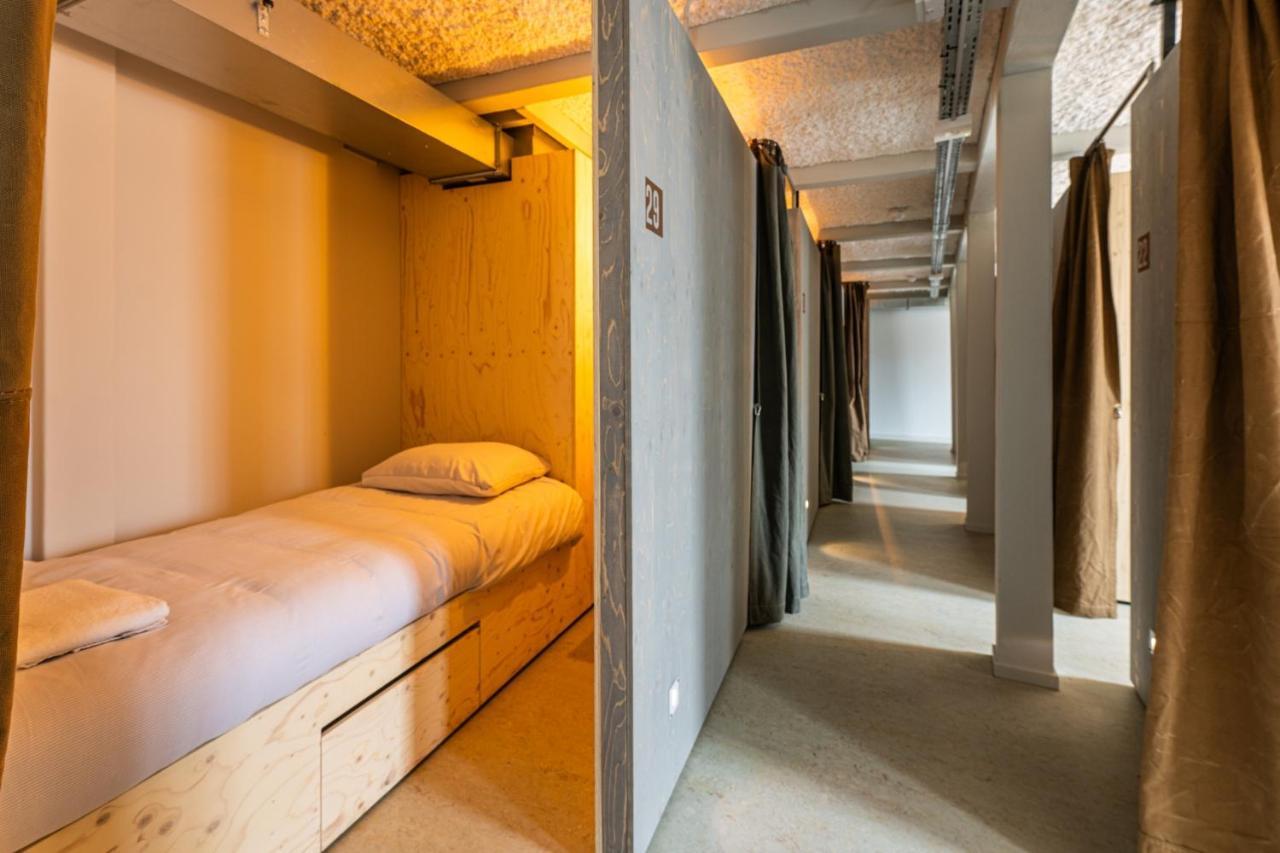 זוולה Hostel Het Archief מראה חיצוני תמונה